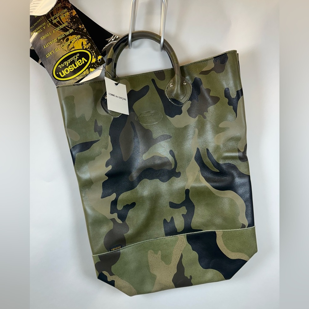 Comme des Garcons Junya Watanabe Man Eye x Vanson
Camo Bag tote NEW